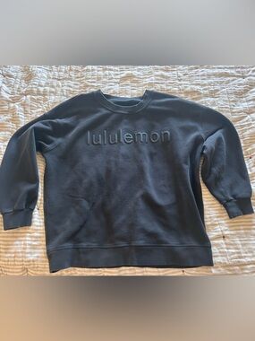 lululemon athletica Black Embossed Logo Crewneck Sweatshirt Size Medium